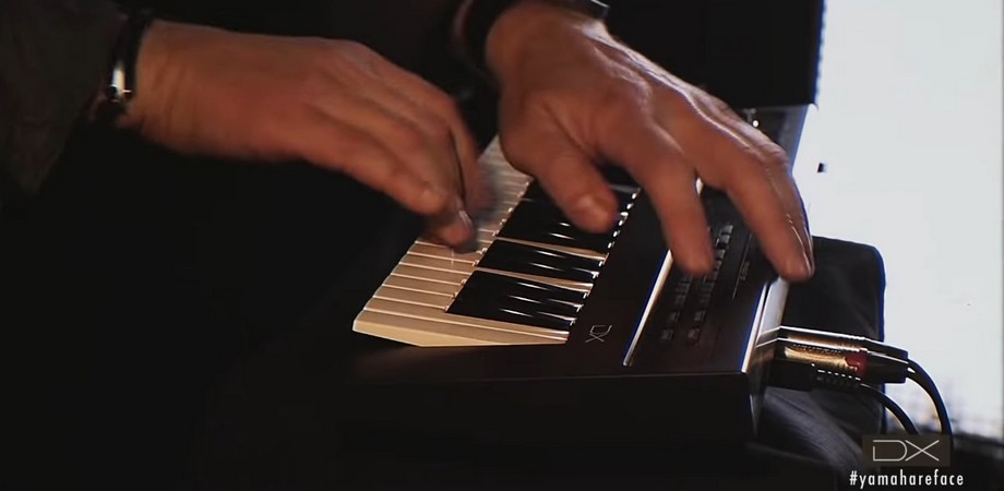 FM-синтезатор YAMAHA Reface DX - фразовый лупер