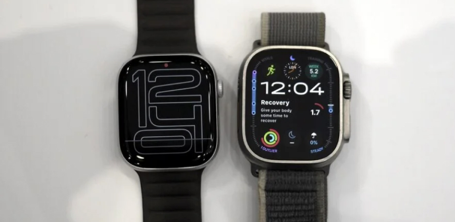 The 46mm Apple Watch Series 10 (left) has a larger display than the Apple Watch Ultra 2 (right)