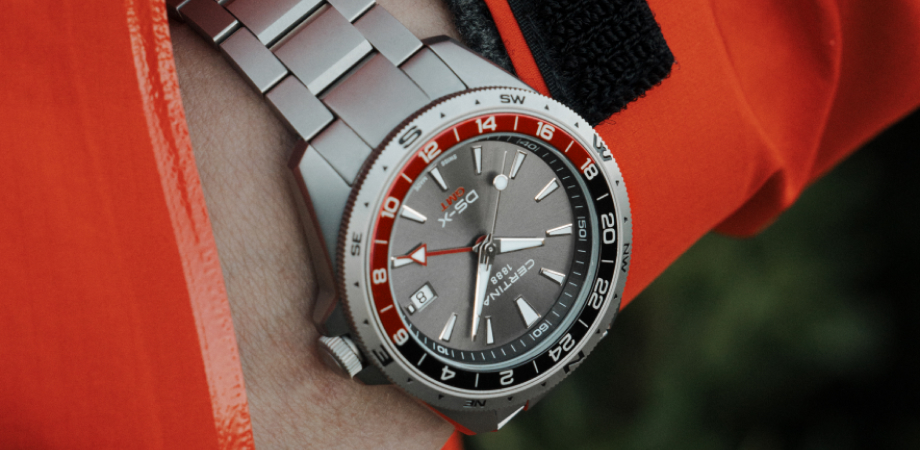 годинник Certina DS-X GMT на зап'ясті в умовах активного відпочинку